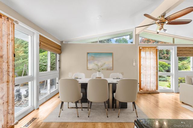 44 White House Road, White Plains, NY 10607