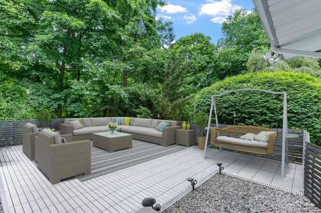 44 White House Road, White Plains, NY 10607