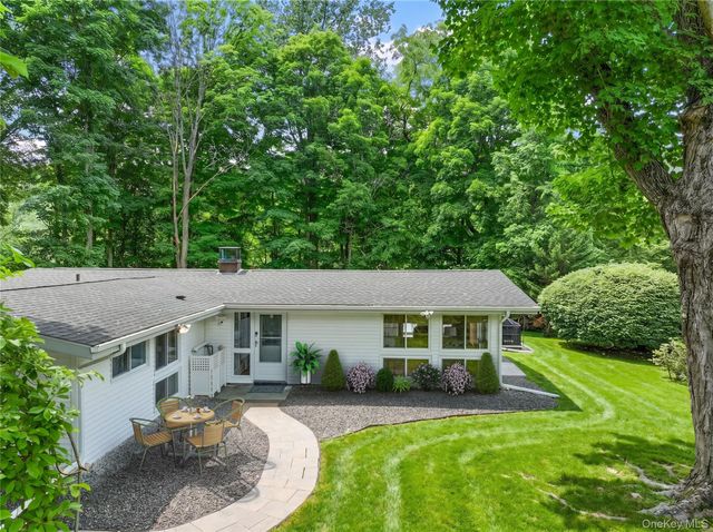 44 White House Road, White Plains, NY 10607