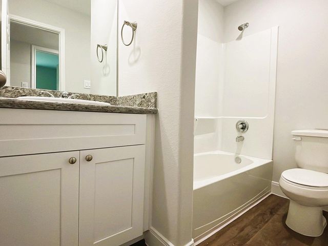 711 S Houston Avenue C, Humble, TX 77338