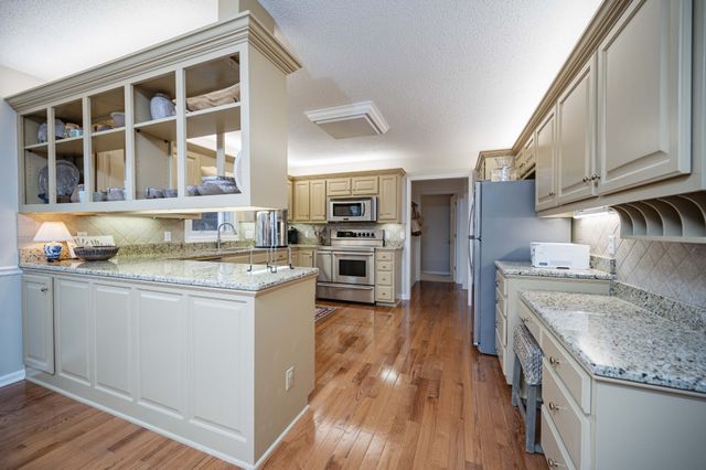 402 Richard Rd, Murfreesboro, TN 37129