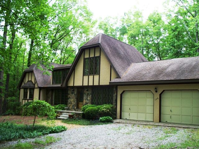 148 Maple Tree Lane