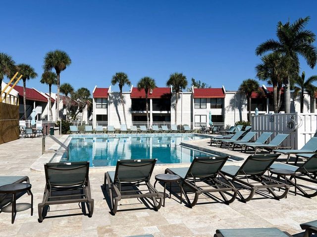 1801 GULF DRIVE N 266, Bradenton Beach, FL 34217