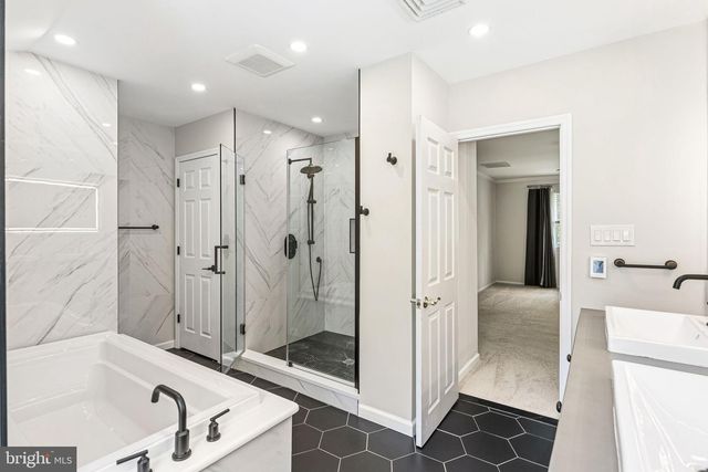 1025 OWL LN, Cherry Hill, NJ 08003