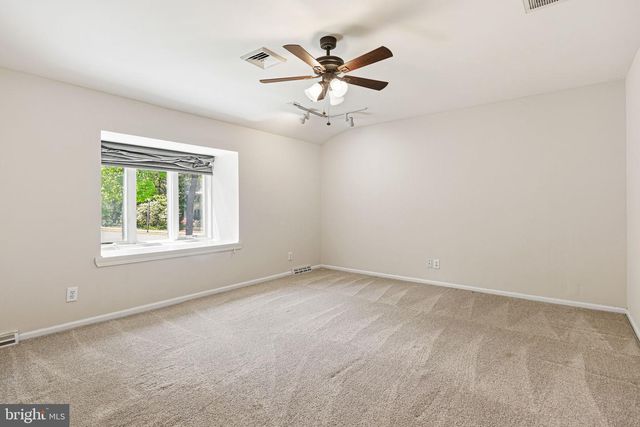 1025 OWL LN, Cherry Hill, NJ 08003