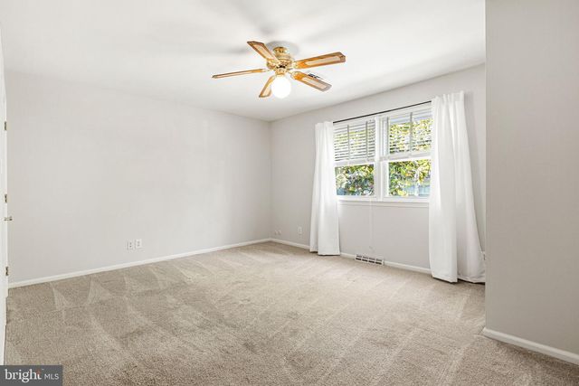 1025 OWL LN, Cherry Hill, NJ 08003