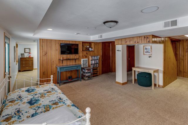 15307 Pine Shores Road, Brainerd, MN 56401