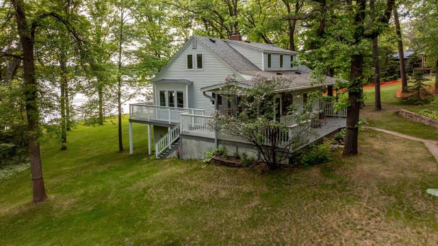 15307 Pine Shores Road, Brainerd, MN 56401