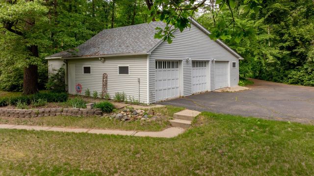 15307 Pine Shores Road, Brainerd, MN 56401