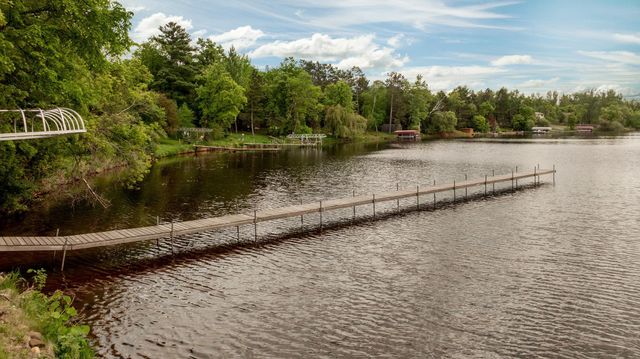 15307 Pine Shores Road, Brainerd, MN 56401