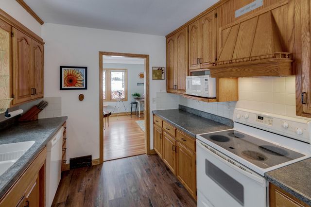 15307 Pine Shores Road, Brainerd, MN 56401