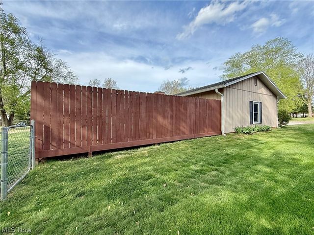 307 Strecker Lane, Marietta, OH 45750