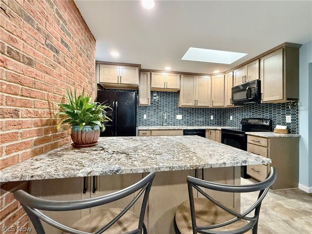 307 Strecker Lane, Marietta, OH 45750