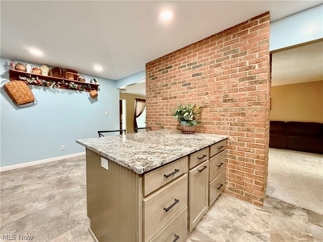 307 Strecker Lane, Marietta, OH 45750