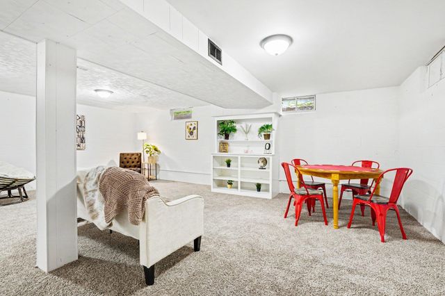 1502 Hickory Place, Goshen, IN 46526