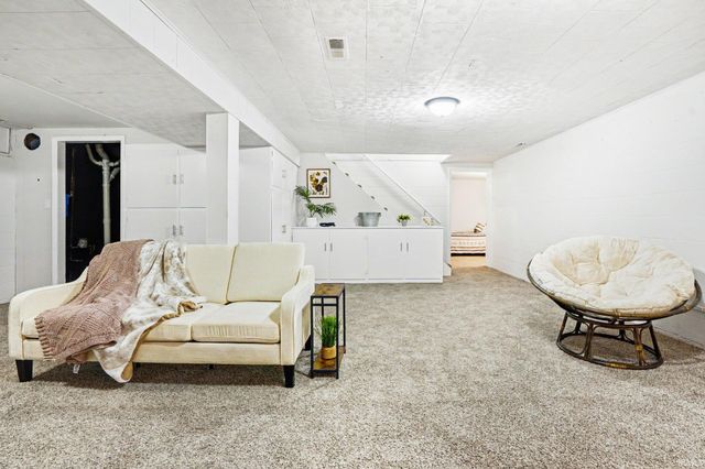 1502 Hickory Place, Goshen, IN 46526