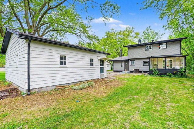 1502 Hickory Place, Goshen, IN 46526