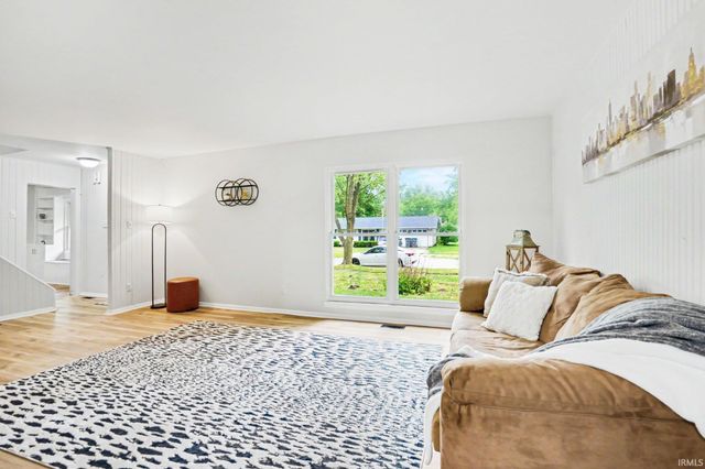 1502 Hickory Place, Goshen, IN 46526