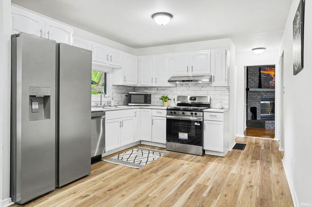 1502 Hickory Place, Goshen, IN 46526