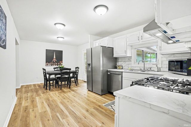 1502 Hickory Place, Goshen, IN 46526