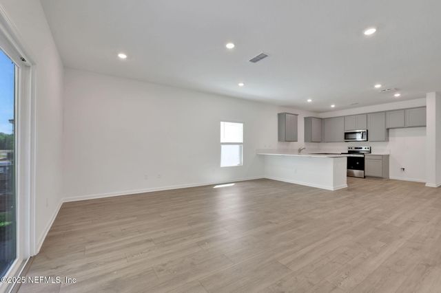 14330 FIREBIRD Drive, Jacksonville, FL 32234