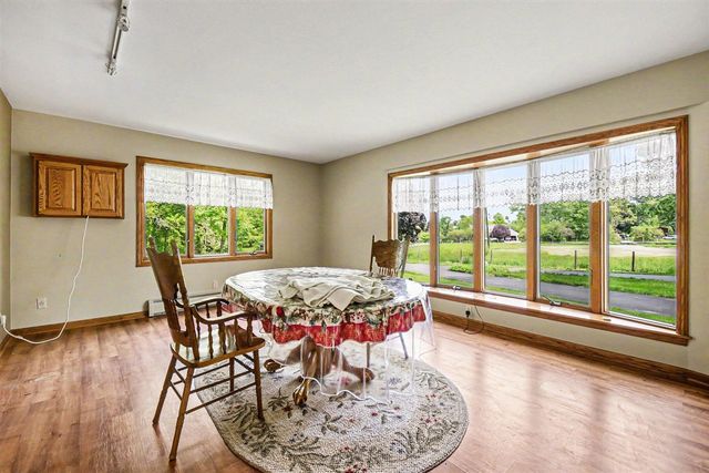 5269 Kenowa Avenue, Grandville, MI 49418