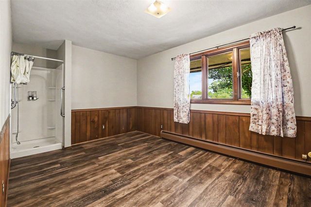 5269 Kenowa Avenue, Grandville, MI 49418