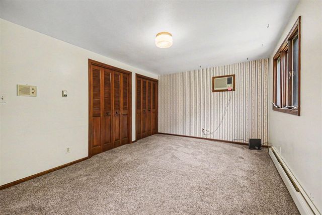 5269 Kenowa Avenue, Grandville, MI 49418