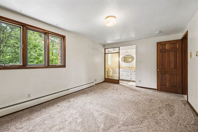 5269 Kenowa Avenue, Grandville, MI 49418