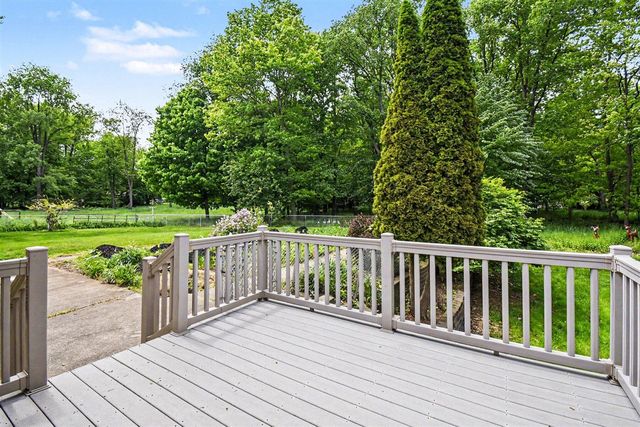 5269 Kenowa Avenue, Grandville, MI 49418