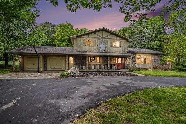 5269 Kenowa Avenue, Grandville, MI 49418