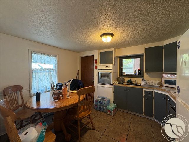 3510 5th AVENUE S, Billings, MT 59101