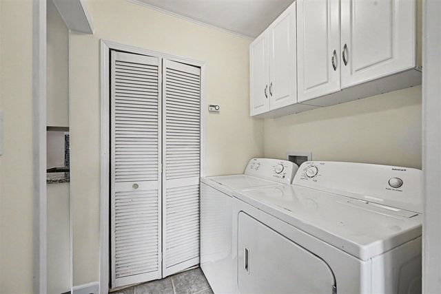 34895 Bridgeman Street, Farmington Hills, MI 48335