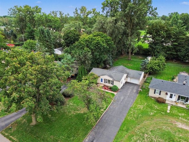 34895 Bridgeman Street, Farmington Hills, MI 48335