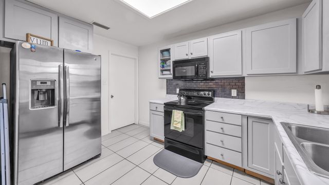 3201 NE 10th Street, Mineral Wells, TX 76067