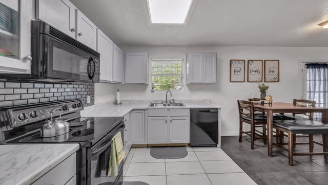 3201 NE 10th Street, Mineral Wells, TX 76067