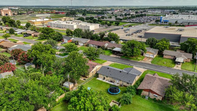 3201 NE 10th Street, Mineral Wells, TX 76067