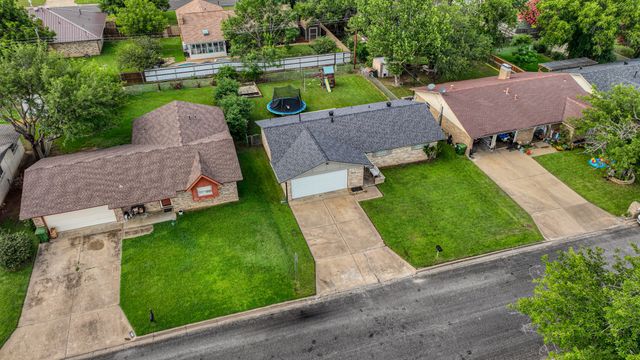 3201 NE 10th Street, Mineral Wells, TX 76067