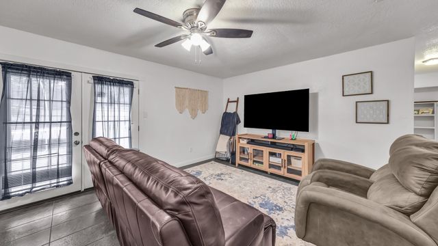 3201 NE 10th Street, Mineral Wells, TX 76067