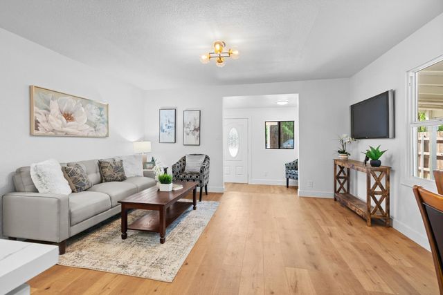 8228 Mariposa Ave, Citrus Heights, CA 95610