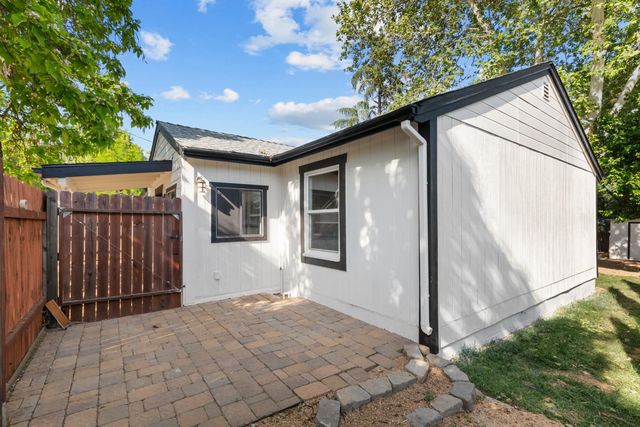 8228 Mariposa Ave, Citrus Heights, CA 95610