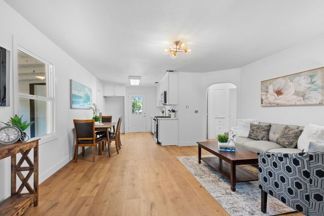 8228 Mariposa Ave, Citrus Heights, CA 95610