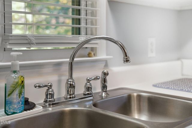 2831 Edridge Court 202, Raleigh, NC 27612