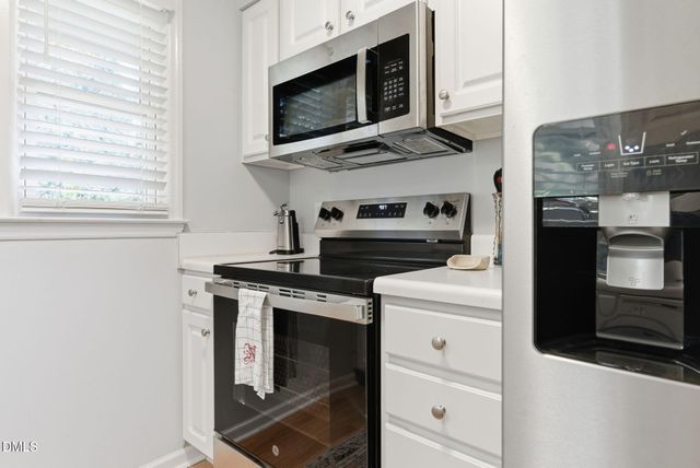 2831 Edridge Court 202, Raleigh, NC 27612