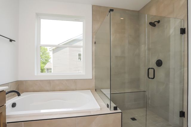 2313 WILLIAMSPORT LANDING, Columbia, TN 38401
