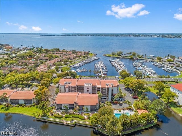 4821 S Landings DR 205, Fort Myers, FL 33919