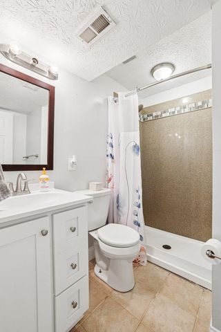 3076 Featherstone Drive, Burlington, KY 41005