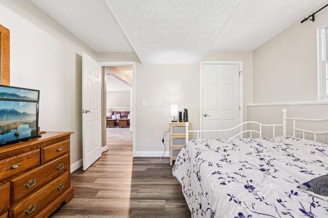 3076 Featherstone Drive, Burlington, KY 41005