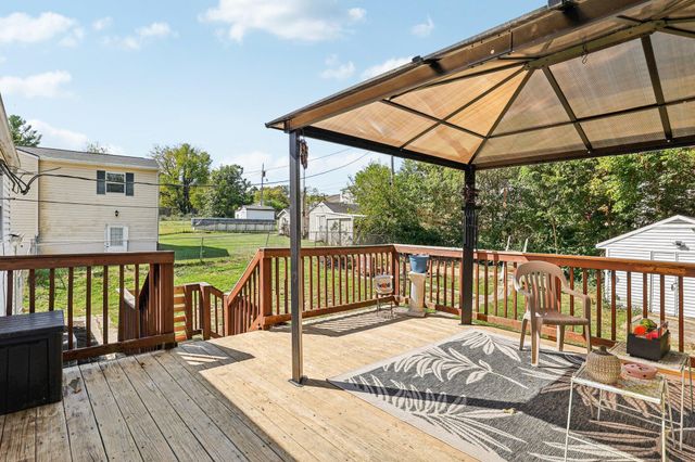 3076 Featherstone Drive, Burlington, KY 41005