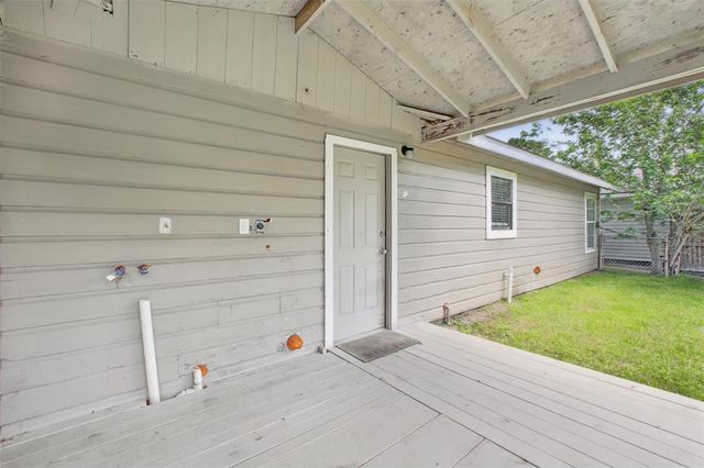 3221 Texas Avenue, Texas City, TX 77590